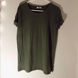 Light weight army green t shirt